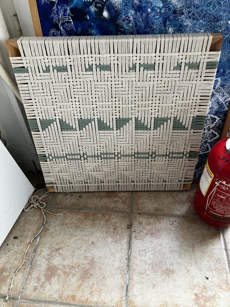 cadre bois 60x60 macramé